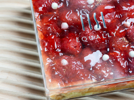 冬の箱詰めクレープ【苺ピスタチオ】 オンラインストア限定